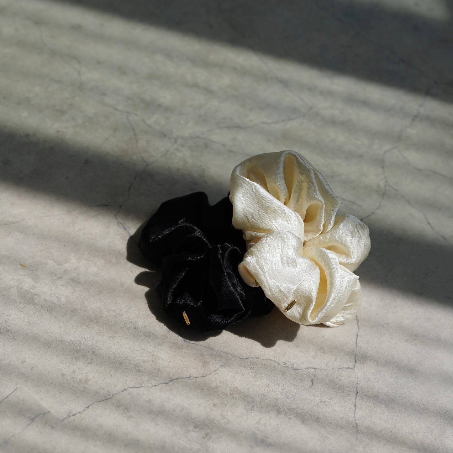soft nougat (cream/black)